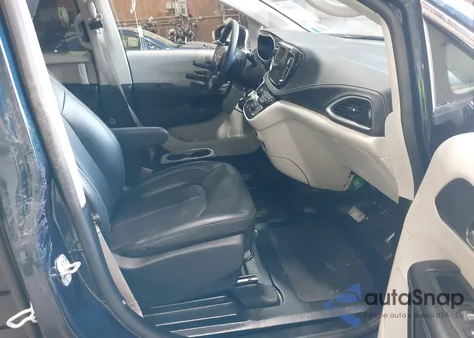 2024 Chrysler Pacifica Touring L z USA, uszkodzony, nr VIN 2C4RC1BG6RR100900